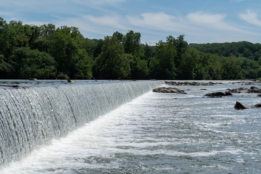 Cover Image for Potomac sewage spill federal response: DC actions